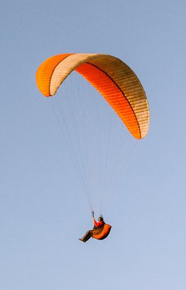 paragliding in mukteshwar